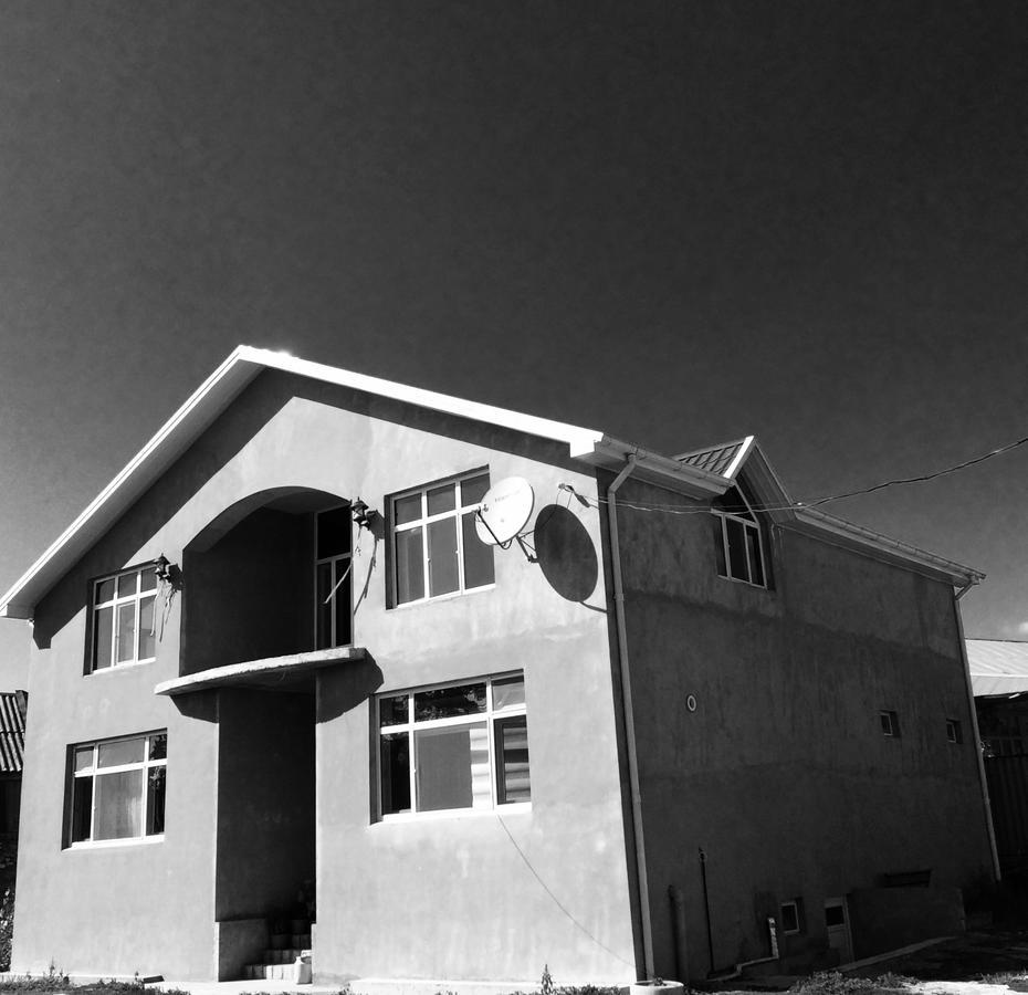 House On Ashiq Cuma Street 8 Acomodação com café da manhã Şǝki Exterior foto